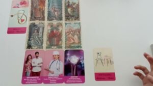 Leia mais sobre o artigo Seninle İlgili Akıldan Yürekten Geçenleri Tarot