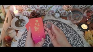 Leia mais sobre o artigo 💥❤️‍🔥💥Sto vasu osobu koci prema vama,sto je to stalo izmedu vas🔮Tarot citanje🔮