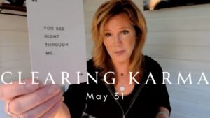 Leia mais sobre o artigo Your Daily Tarot Reading : QUANTUM LEAP On Your Spiritual Path! | Spiritual Path Guidance