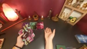 Leia mais sobre o artigo Kalbimdeki kişi beni gerçekten seviyor mu? bana olan hisleri ne ? #keşfet #shortvideo #tarot #viral