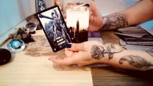 Leia mais sobre o artigo L’embrasement des cités ? Volcan 🌋 explosion pour cette semaine🔮 #tarot #voyance #actualités