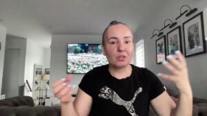 Leia mais sobre o artigo MINCIUNI PESTE MINCIUNI…SI TOT VA VREA INAPOI! DAR VOI…AVETI ALT INCEPUT! MAGNIFIC!