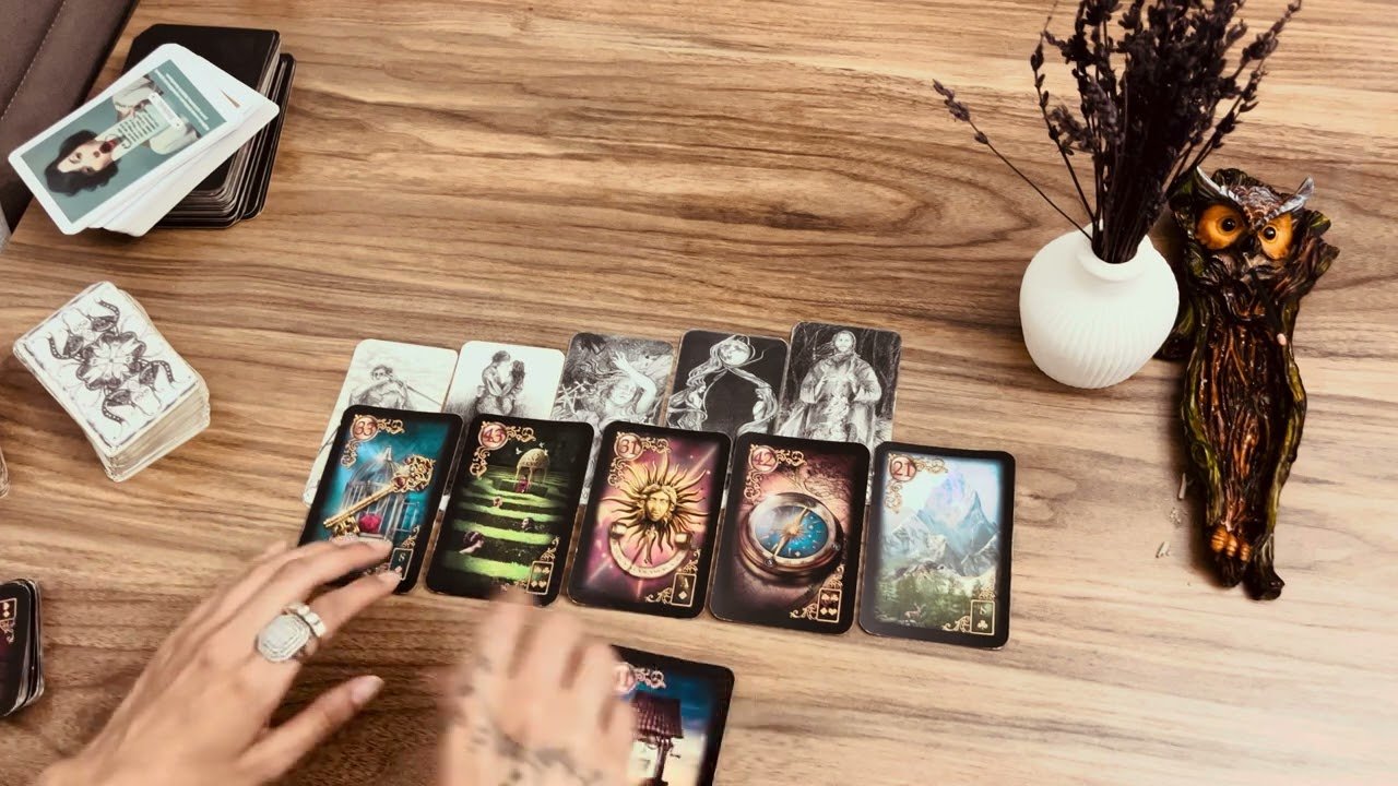 No momento, você está visualizando TAROT~KATİNA~LENORMAND | EX PARTNER AÇILIMI? Devam mı tamam mı? İletişim var mı? 🤍 an enerjisi nedir