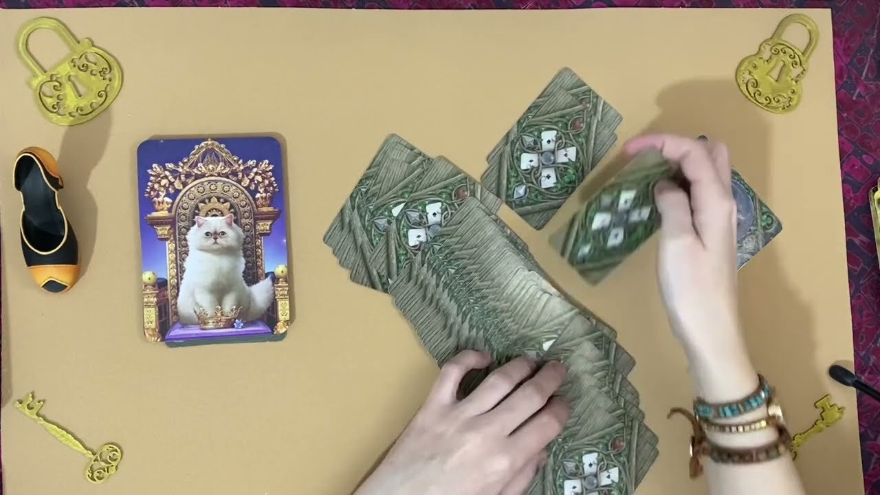 No momento, você está visualizando TU DOIS ENTENDRE CELA ! Mes cartes ont un message pour toi aujourd’hui !