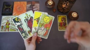 Leia mais sobre o artigo Twoje życie za rok 🌈💸🦋 Tarot wybierz kartę Następne 12 miesięcy od teraz 🌟 Miłość Kariera Pieniądze?