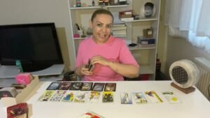 Leia mais sobre o artigo 🔮AKLINDAKİ KİŞİ SENİN İÇİN  MÜCADELE EDECEK Mİ? #tarot #aklımdakikişitarot #aşkfalı #evlilik