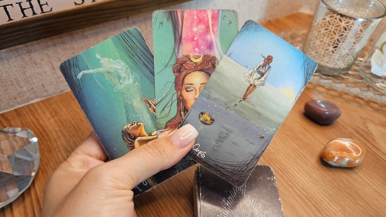 No momento, você está visualizando 🔮✨️O que ele(a) SENTE por você HOJE?