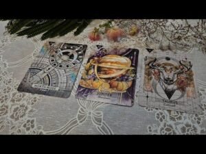 Leia mais sobre o artigo Što morate čuti u ovom trenutku? Bezvremensko tarot čitanje 🫣❤️