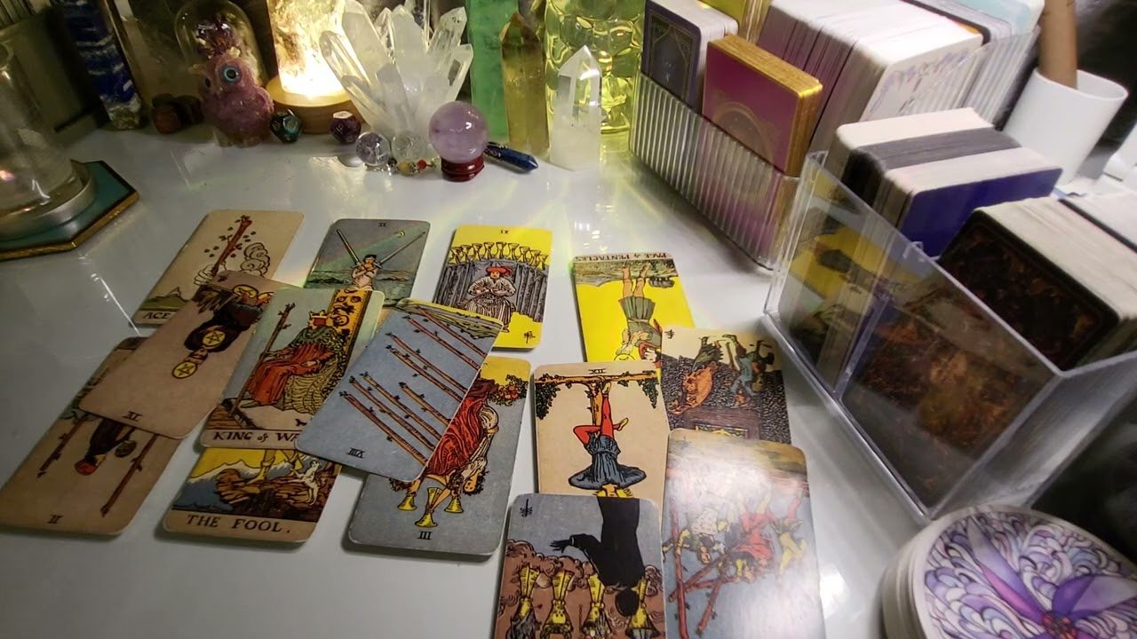 No momento, você está visualizando Tarot / Họ muốn gì trong kết nối này 💜