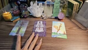 Leia mais sobre o artigo Tarot / Năng lượng tình yêu 3 tháng tiếp theo 💜