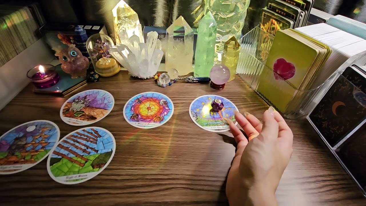 No momento, você está visualizando Tarot / Năng lượng tình yêu hiện tại 💜