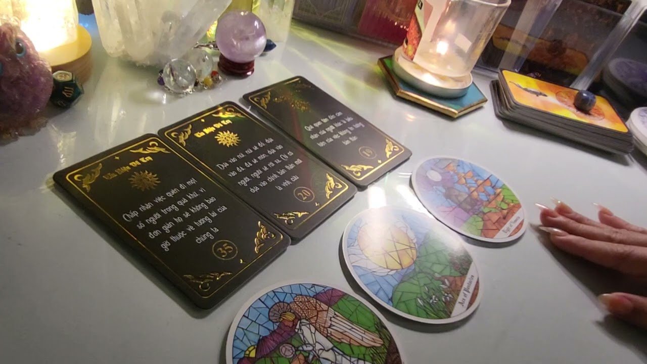 No momento, você está visualizando Tarot / Thông điệp tình yêu ngay lúc này 💜