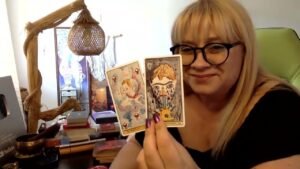 Leia mais sobre o artigo AKLINDAKİ ŞU AN SENİNLE KONUŞUYOR!!!