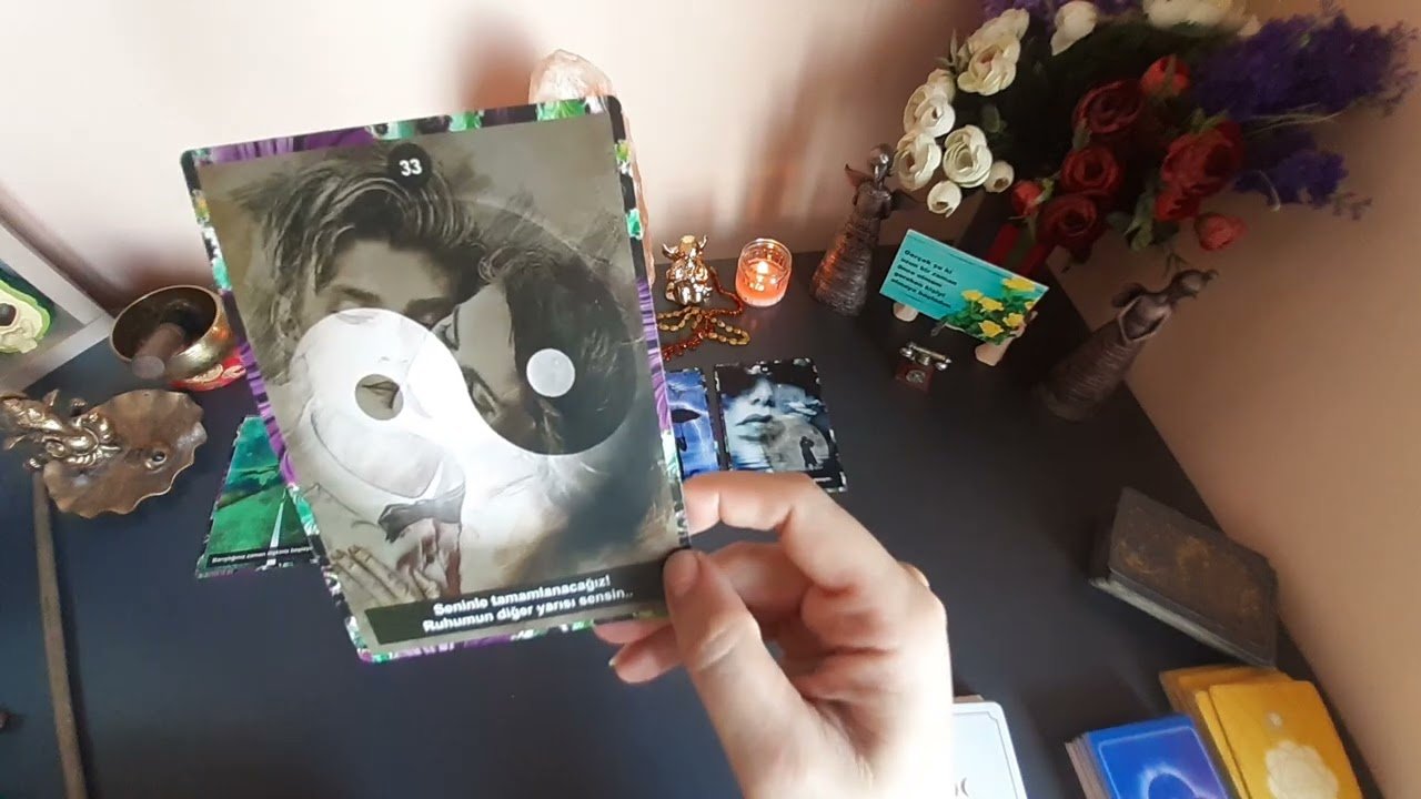 No momento, você está visualizando Aklınızdaki Kişinin Hislerine ve Duygularına Derinlemesine Bakış (EN DERİN GERÇEKLER!)