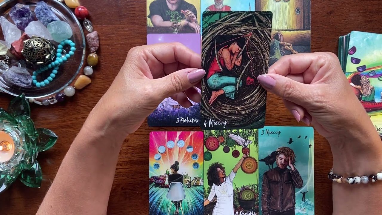 No momento, você está visualizando CO NAPRAWDĘ U NIEGO / U NIEJ SŁYCHAĆ ? #czytanietarota #tarot #tarotnamiłość