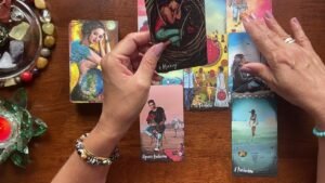 Leia mais sobre o artigo CO ON/ ONA O TOBIE MYŚLI :) #czytanietarota #tarot #tarotnamiłość