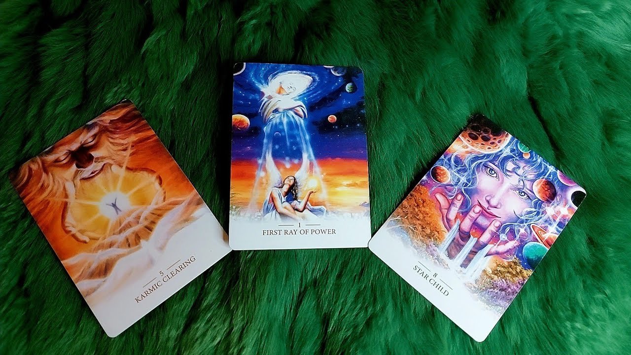 No momento, você está visualizando GIỜ ĐÃ ĐIỂM. VŨ TRỤ ĐANG RA TAY MẠNH MẼ GIÚP GÌ CHO BẠN?  @EvelynTarot