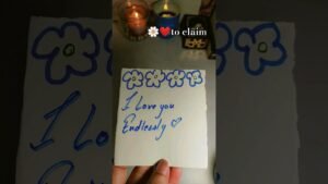 Leia mais sobre o artigo 💯How does your crush feel about you?❣️ |Tarot Card Reading #tarot#short @sabrinacarpenter