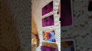 Leia mais sobre o artigo Pick a card μόνο για συνδρομητές: Μήνυμα από τον άνθρωπό σου! #χαρτομαντεία #ταρο