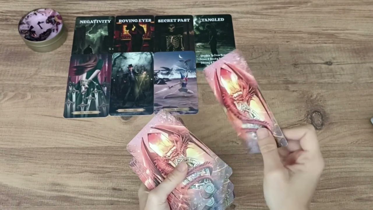 No momento, você está visualizando Sen Ne Görüyorsun? Aslında O Ne Hissediyor? Tarot