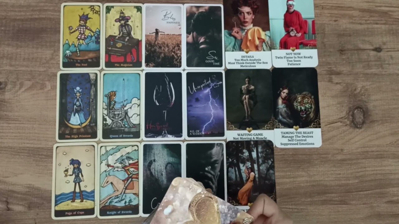 No momento, você está visualizando Seninle İlgili Akıldan Yürekten Geçenleri Tarot
