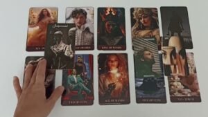Leia mais sobre o artigo Sessizliğin Onu Nasıl Etkiliyor? Sessizliği Bozacak mı? Tarot