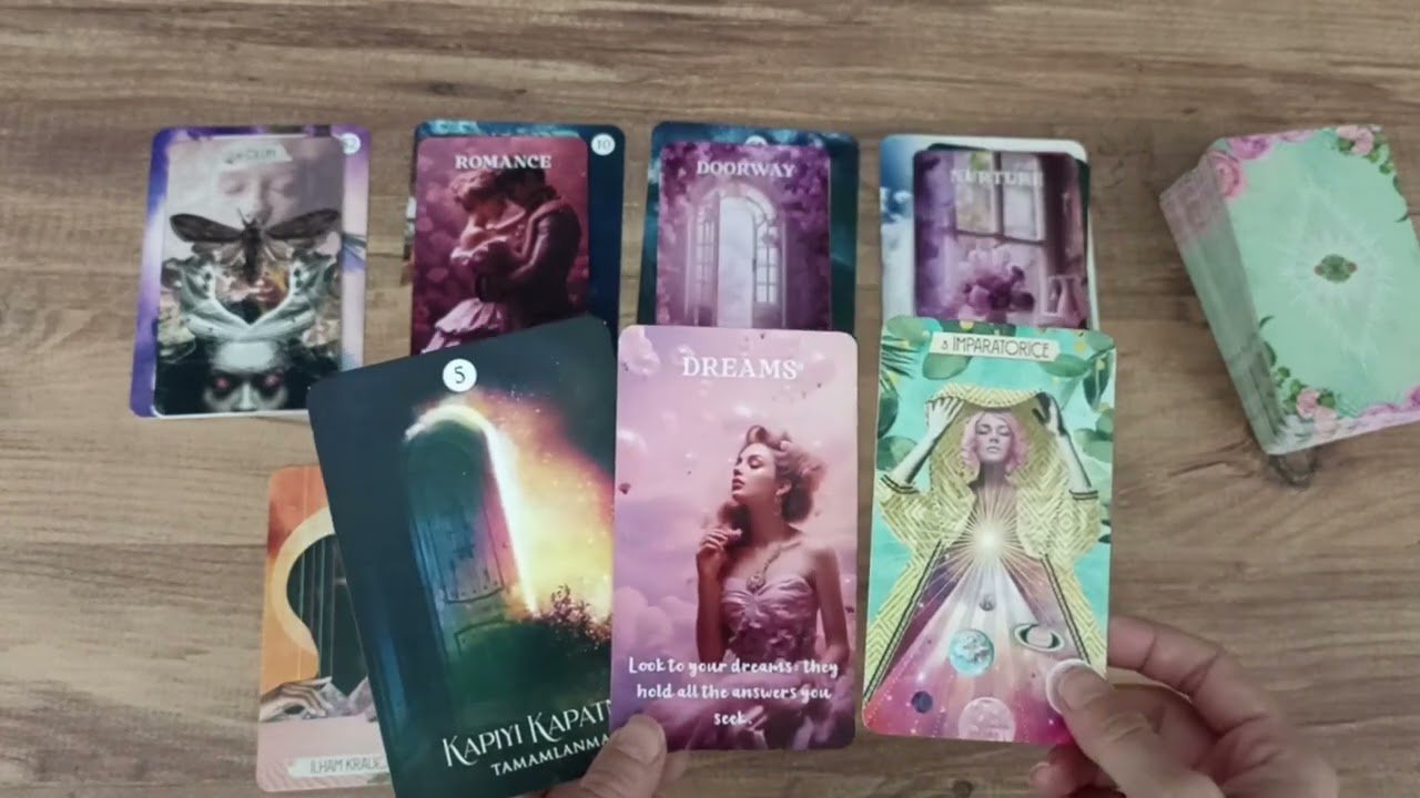 No momento, você está visualizando Tam Şu Anda Neler Hissediyor? Tarot