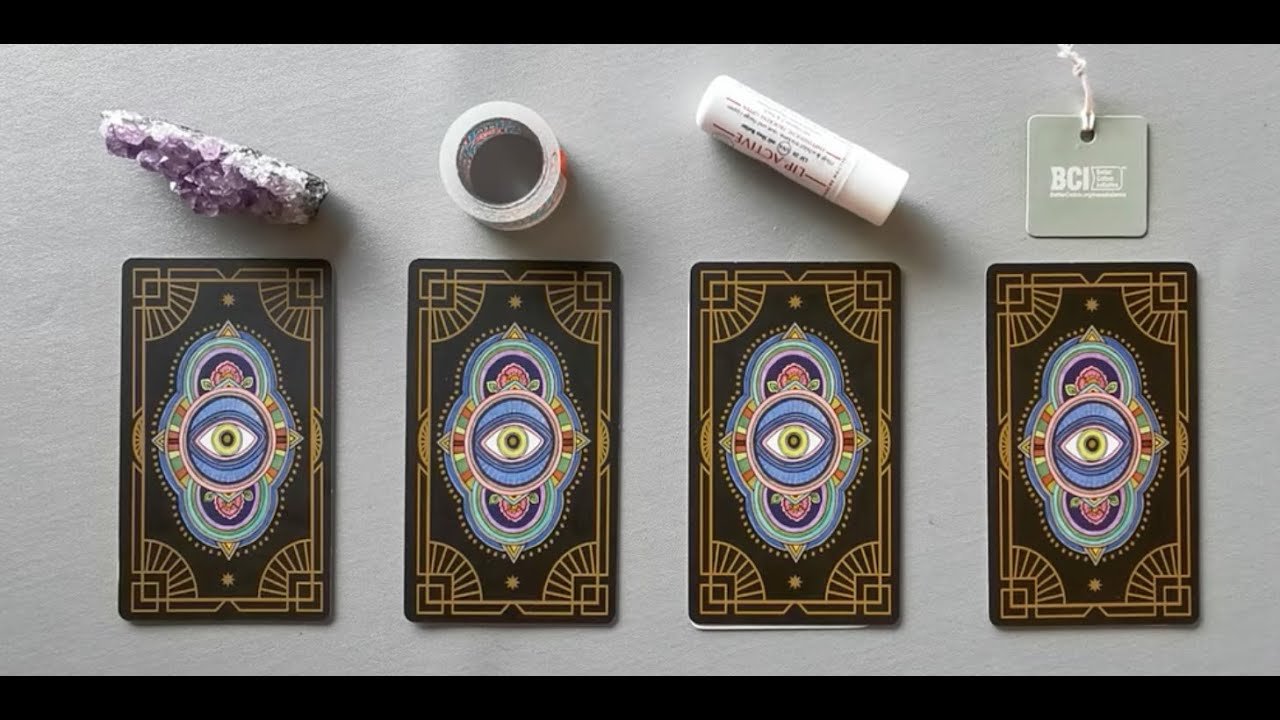 No momento, você está visualizando tarot ngắn: chọn tụ bài: mọi người nghĩ sao về con người bạn?