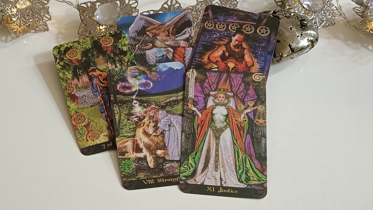 No momento, você está visualizando Welche Gefühl hat er aktuell für Dich? ❤️ Liebesorakel Singleorakel Tarot