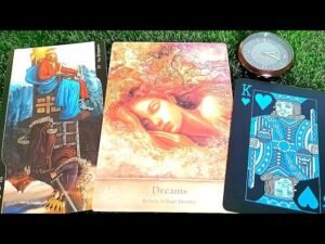 Leia mais sobre o artigo Ai Đó Muốn Nói Lời Xin Lỗi Bạn Vì Bây  Giờ Họ Mới Hiểu Ra Vấn Đề / Tarot Reading