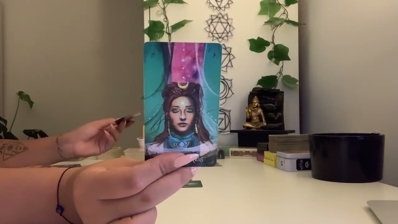 No momento, você está visualizando ❤️ MIT GONDOL RÓLAD MOST? 👀 tarot a kiszemelted gondolatairól ❤️ Mit akar? Mit fog tenni? 👀❤️