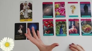 Leia mais sobre o artigo AKLINDAKİ KİŞİ BUGÜN NE YAŞIYOR ? #tarot #aboneol#ilişkiaçılımı #aşk #aklımdakikişi