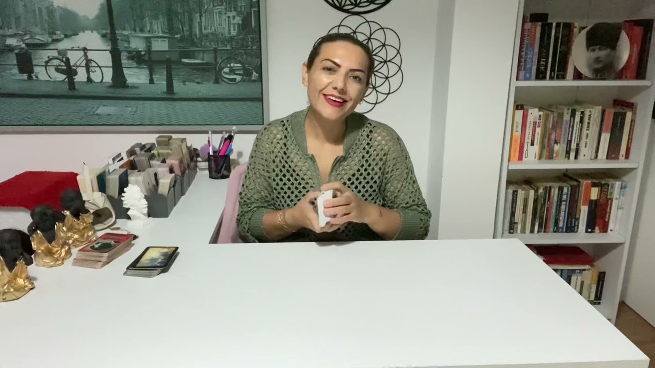 No momento, você está visualizando 💯AKLINDAKİ KİŞİ SENİ ÜZDÜĞÜNÜN FARKINDA Mİ?#tarot #tarotfali #aklımdakikişitarot #yasakaşktarot#fal