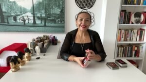 Leia mais sobre o artigo 💯AKLINIZDAKİ KİŞİ İLE BİR GELECEĞİNİZ VAR MI? #tarot #tarotacilimi #aklımdakikişitarot #fal #aşk