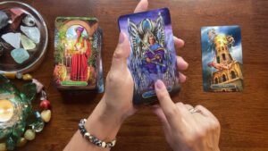 Leia mais sobre o artigo MASZ BARDZO WAŻNĄ WIADOMOŚC (3 GRUPY) :) #czytanietarota #tarot #kartytarota #tarotnamiłość