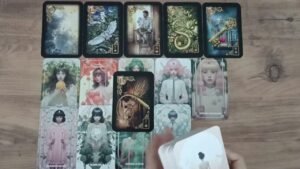 Leia mais sobre o artigo Yakın Gelecekte Seni Neler Bekliyor?🧿Tarot
