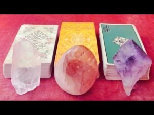 Leia mais sobre o artigo 🟠 TAROT INTERACTIVO HOY 💋 ¿A QUIÉN LE GUSTO? ❤️‍🔥 ¿QUIÉN QUIERE TENER INTIMIDAD CONMIGO? 🔮✨️