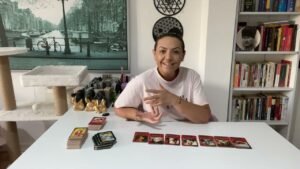 Leia mais sobre o artigo 💯AKLINDAKİ KİŞİ İLE GÜNCEL ENERJİNİZ NE DURUMDA ? #tarot #tarotfali #fal #aklımdakikişitarot