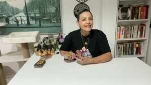 Leia mais sobre o artigo 💯AKLINDAKİ KİŞİNİN SENİNLE İLGİLİ DERDİ NE ? #tarot #tarotfali #aklımdakikişitarot #aşk #viralvideo