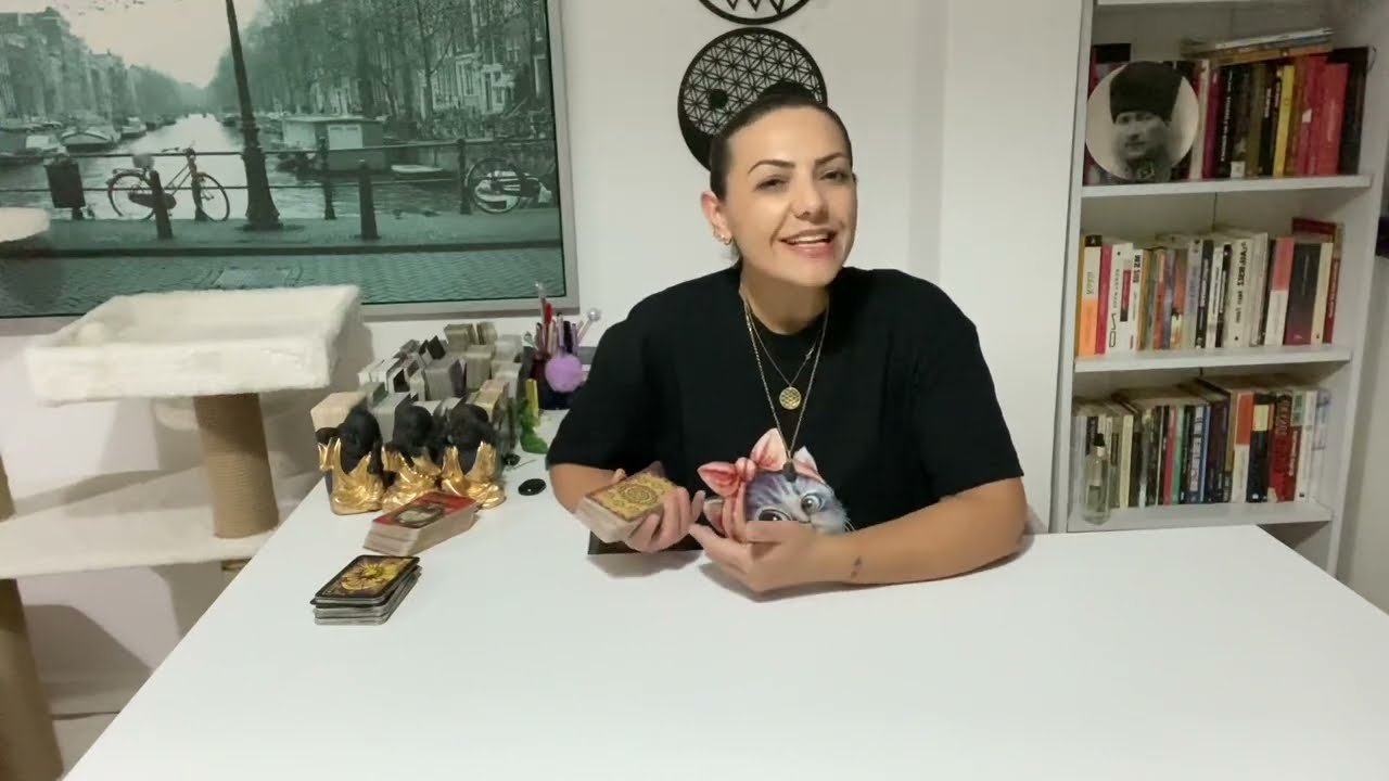 No momento, você está visualizando 💯AKLINDAKİ KİŞİNİN SENİNLE İLGİLİ DERDİ NE ? #tarot #tarotfali #aklımdakikişitarot #aşk #viralvideo