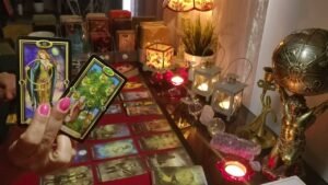 Leia mais sobre o artigo Ex mi?👈💟👉Next mi?Tarot Açılımı  (Eskisi mi? Yenisi mi? Delisi mi?Dolusu mu?)😉🤪😁