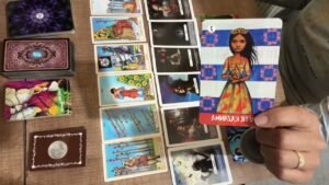 Leia mais sobre o artigo KARTLAR DİLE GELDİ SEN KIZIYOSUN O AŞKINI HAYKIRACAK / GENEL TAROT BAKIMI #aklımdakikişi #tarot