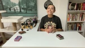 Leia mais sobre o artigo 🔮KASIM AYINDA AŞK HAYATINDA NELER YAŞAÇAK? DESTE SEÇMELİ 💯#tarot #tarotfali #destesec #tarotacilimi