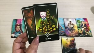 Leia mais sobre o artigo O QUE VEM CHEGANDO NA MINHA VIDA AMOROSA? | Tarot responde!