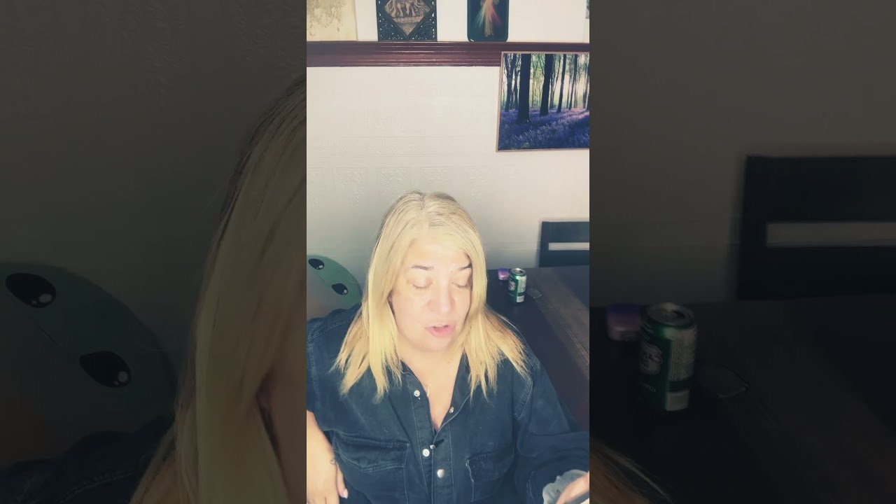 No momento, você está visualizando Rise and Shine with TODAY’S TAROT Message!