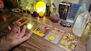 Leia mais sobre o artigo Tarot / Hạnh phúc đang tìm đến bạn 💜