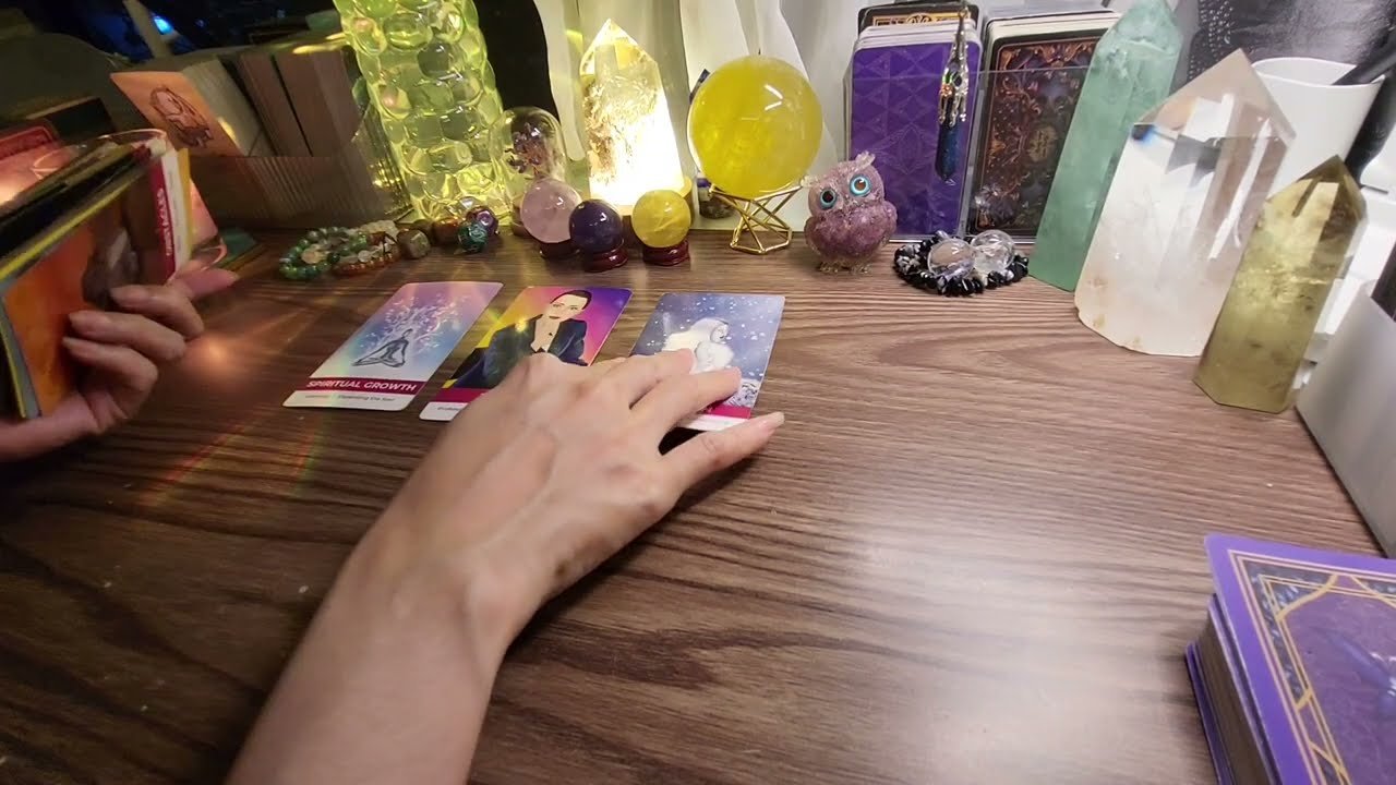 No momento, você está visualizando Tarot / Suy nghĩ và tình cảm của họ 💜
