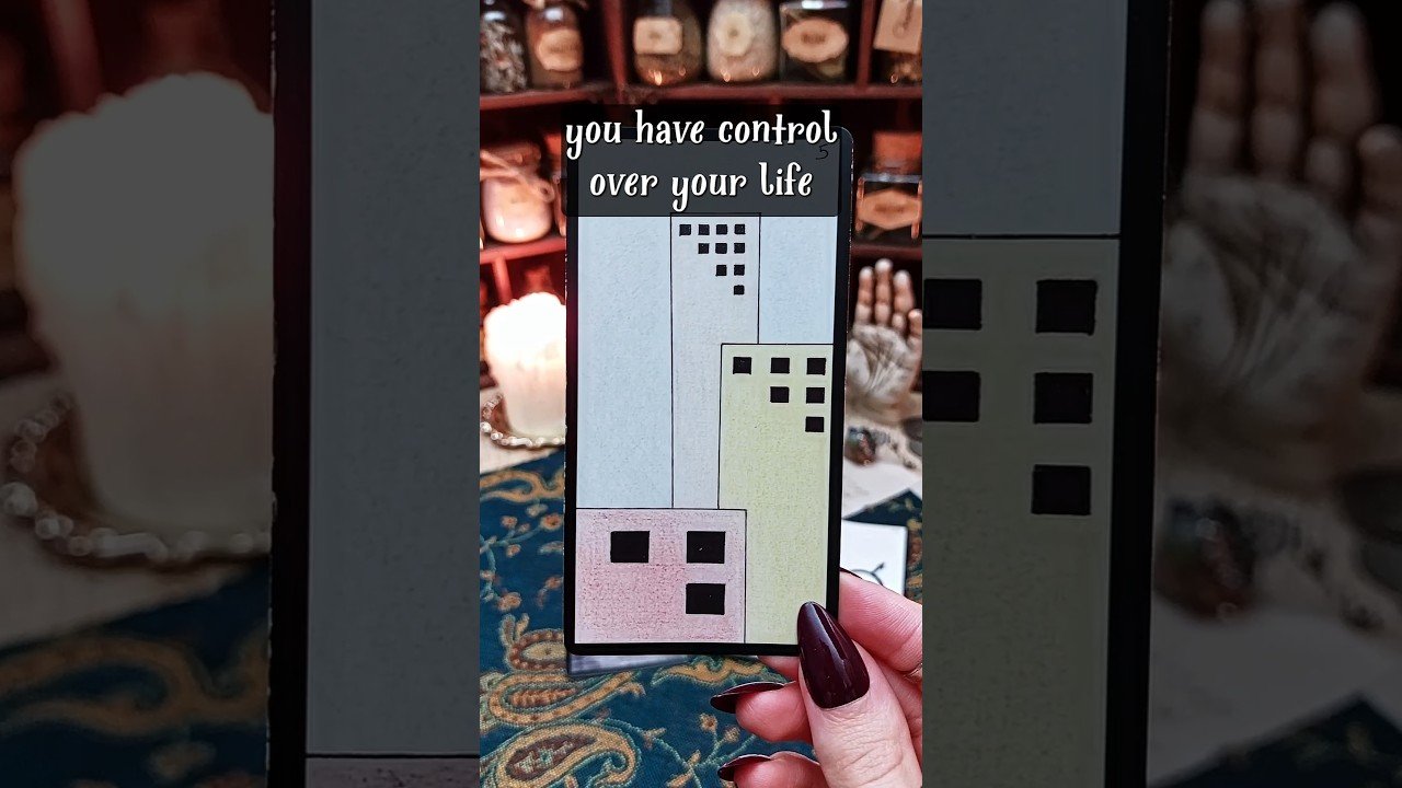 No momento, você está visualizando Watch out for these signs #tarot #tarotreading