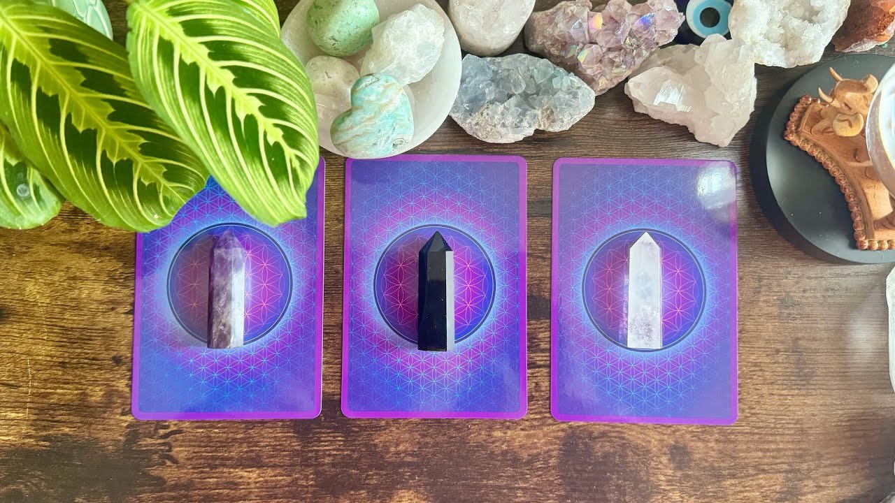 No momento, você está visualizando WHO is thinking about you and WHY? 💕❤️‍🩹☀️☎️🤫Pick a Card Reading🤫☎️☀️❤️‍🩹💕