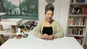 Leia mais sobre o artigo 💯AKLINDAKİ KİŞİNİN BİR SONRAKİ HAMLESİ NE OLACAK ? #tarot #tarotfali #aşkfalı #aklımdakikişitarot